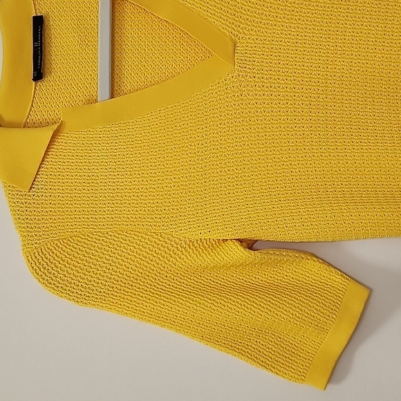 Carolina Herrera Ribbed Knit Yellow Sweater Top Size XS - Picture 8 of 17